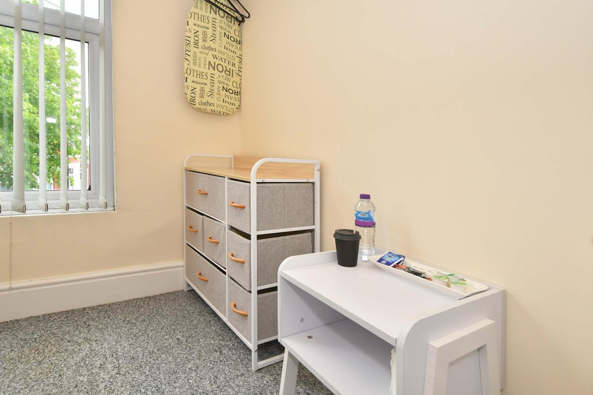 Townhouse @ 178 Ruskin Road Крю Екстер'єр фото